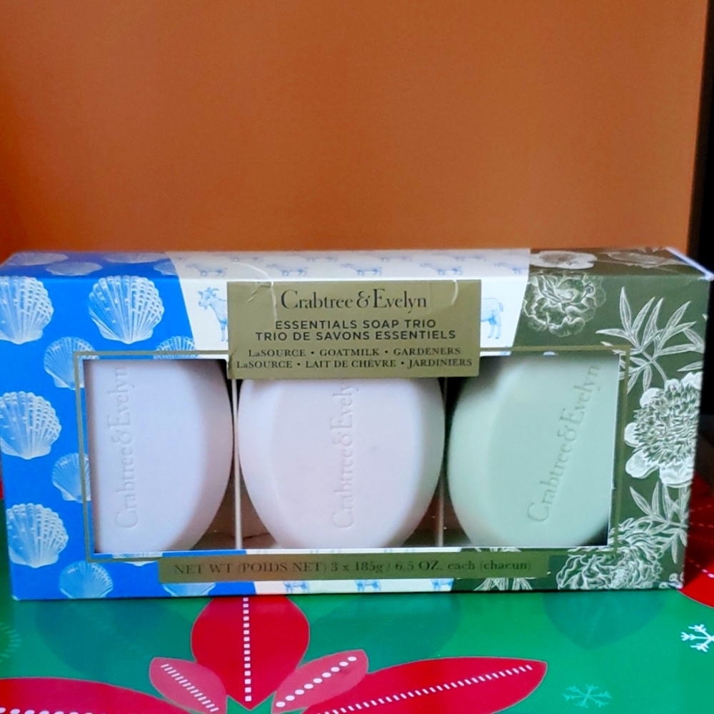 Crabtree Evelyn essentials soap set